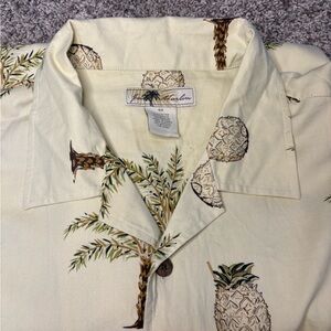 Joe Marlin NWT Pineapple Print Button Down